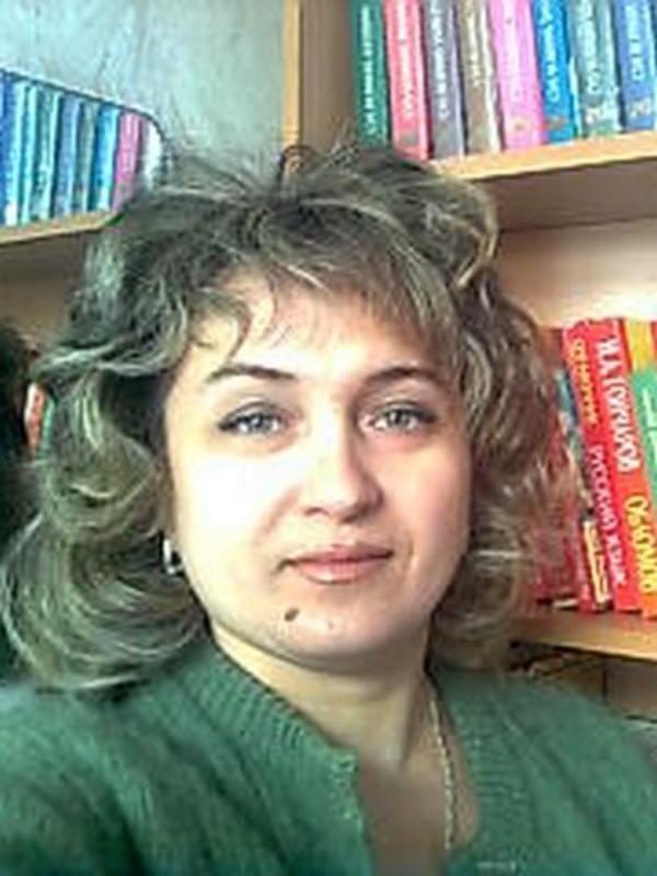 Бібліотекар Малоянісольської ЗОШ Джавлах Наталія Олексіївна