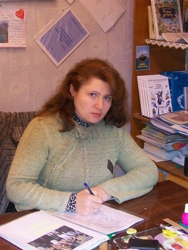 Бібліотекар Зеленоярської ЗОШ Божко Людмила Вікторівна